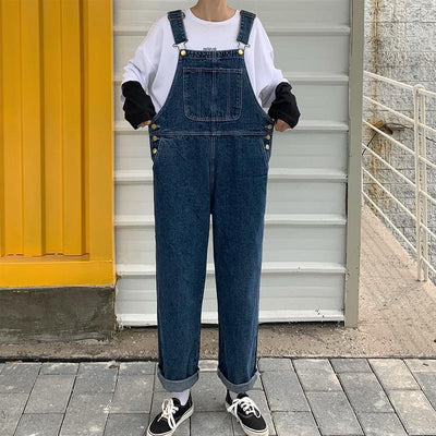 Jeans-Latzhose in<br> großer Oversize-Größe