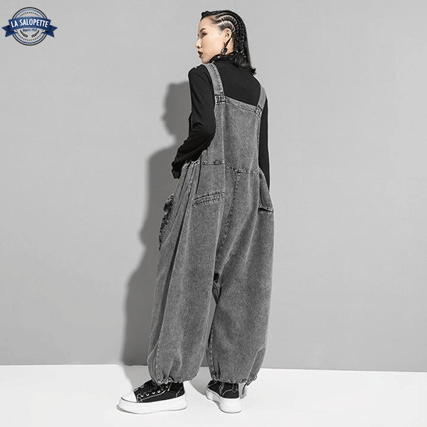 Graue Jeans-Latzhose Frau Toshima